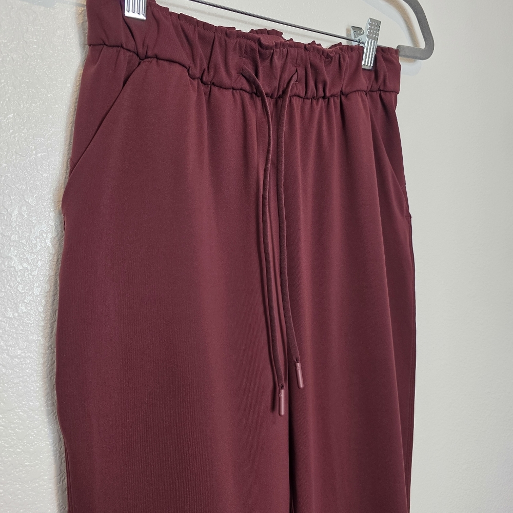Lululemon Stretch High-Rise Jogger Pants In Red Merlot Sz 4 - Picture 8 of 10